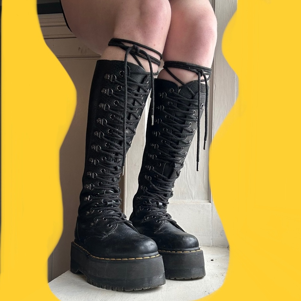 IB60 Max Hardware Dr Martens